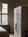 6101_ShadesBarite_Roomshot_3