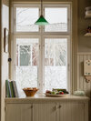 C1353501_AcanthusWindowFilm92x61cm_Roomshot_2