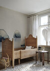 S10352_Spegel_indigo-blue_Sandberg-Wallpaper_interior1-628x900-d06e1a92-1790-4e54-ba98-16fd8927c7d1