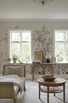 S10587_Eleonora_Green_Sandberg-Wallpaper_interior2-667x1000-bc111580-0d4e-4657-b60c-07cd4671317d