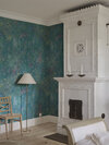 S10607_Juni_Teal_Sandberg-Wallpaper_interior2-750x1000-7bd098d3-47cd-4537-9400-cbfd5fa8d9cc