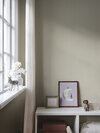 S10628_Estelle_Light-Green_Sandberg-Wallpaper_interior1-1125x1500-533ba1a5-46d9-41b4-a03f-dedfa83a189b