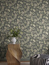 S10632_Elliot_Dark-Blue_Sandberg-Wallpaper_interior1-1125x1500-ca5be11d-4863-4538-8154-7589be7b939d