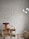 S10642_Hollie_Graphite_Sandberg-Wallpaper_interior2-1104x1500-5eec2476-c80f-4684-8799-d89fe336bde5