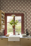 S10820_Annie_Red_Sandberg-Wallpaper_interior3-1000x1500-f23b6539-581d-4edd-b91f-cec0960f4b83